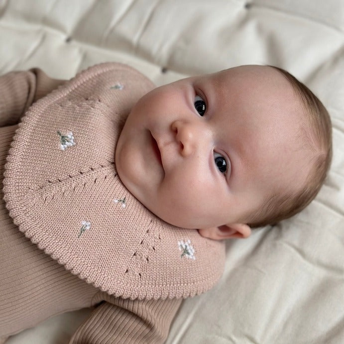 Saga Copenhagen - Knitted Baby Bib - Mellow Rose - Mabel & Fox