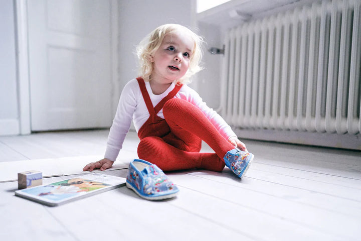 Silly Silas - Footed Cotton Tights - Love Red - Mabel & Fox