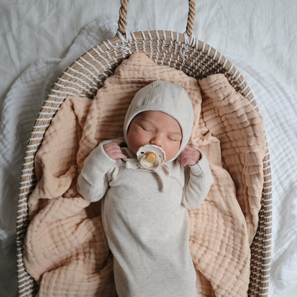 Mushie - Ribbed Baby Bonnet - Beige Melange - Mabel & Fox