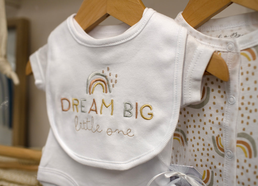 Mabel & Fox - 5 Piece Outfit Set - Dream Big Little One