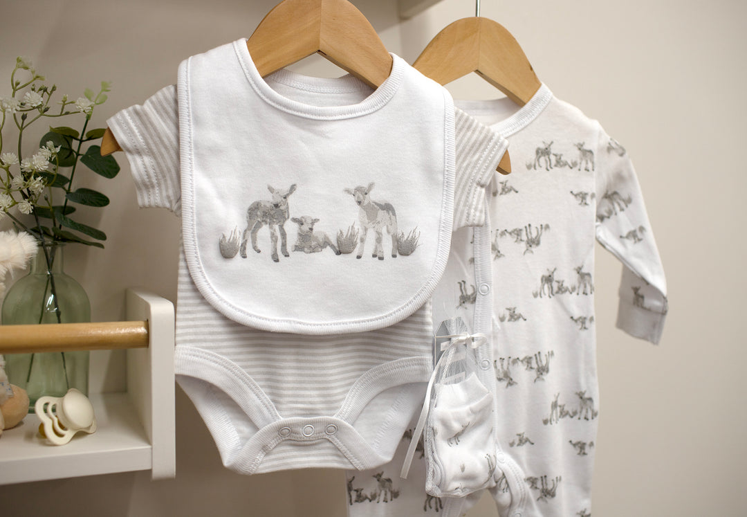 Mabel & Fox - 5 Piece Outfit Set - Lamb