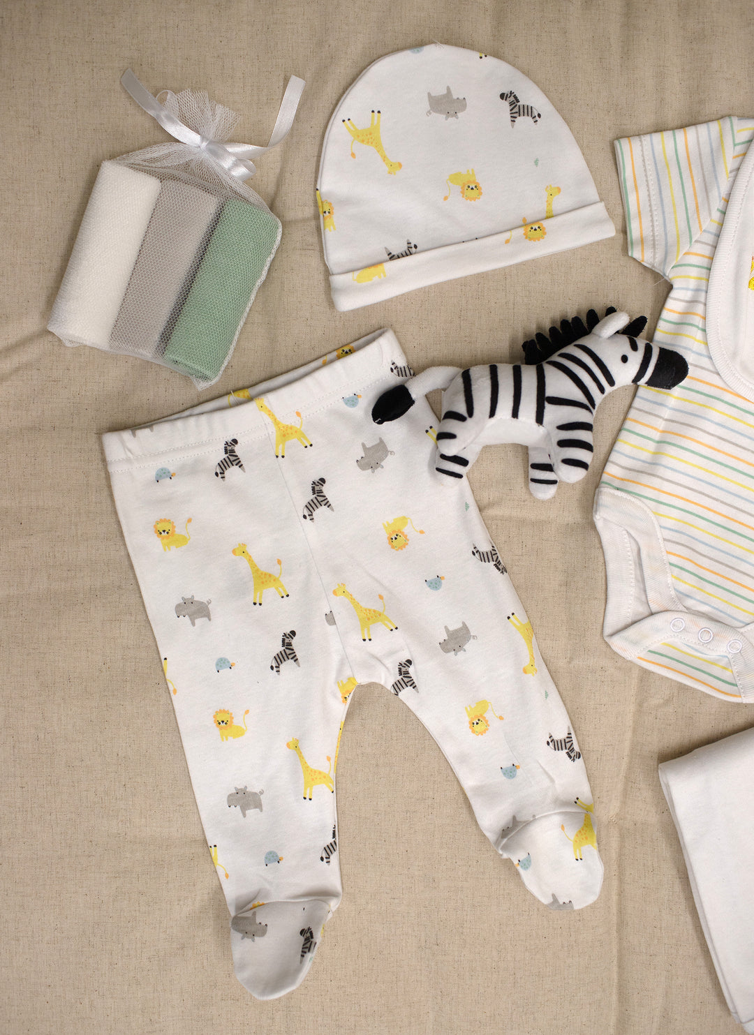 Mabel & Fox - 10 Piece Outfit Set - Colourful Safari