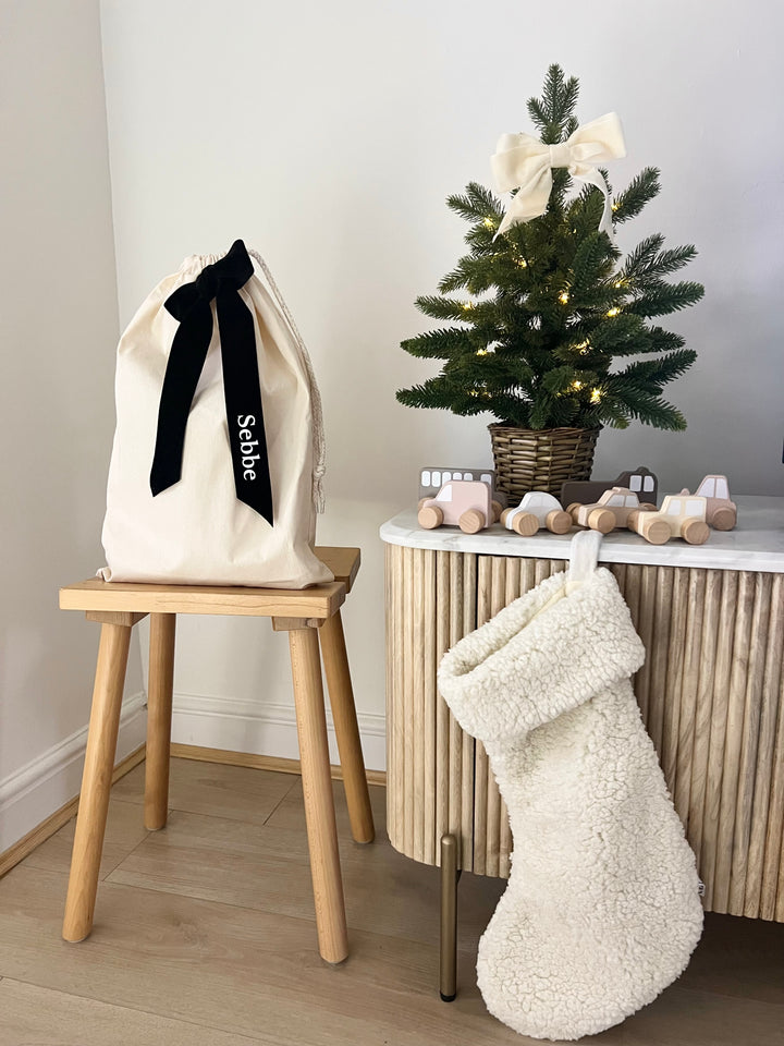 Mabel & Fox - Personalised Velvet Bow Gift Sack - Mabel & Fox