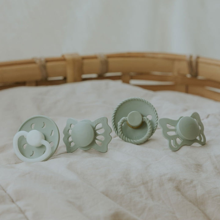 FRIGG - First Pacifier - Moonlight Sailing - Sage (4 Pack)