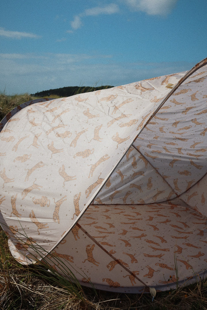 Konges Slojd - Mini Beach Pop Up Tent - Anti UV 50+ - Tiger