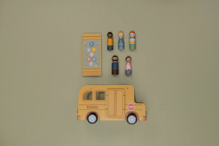 Little Dutch - School Bus with Figures