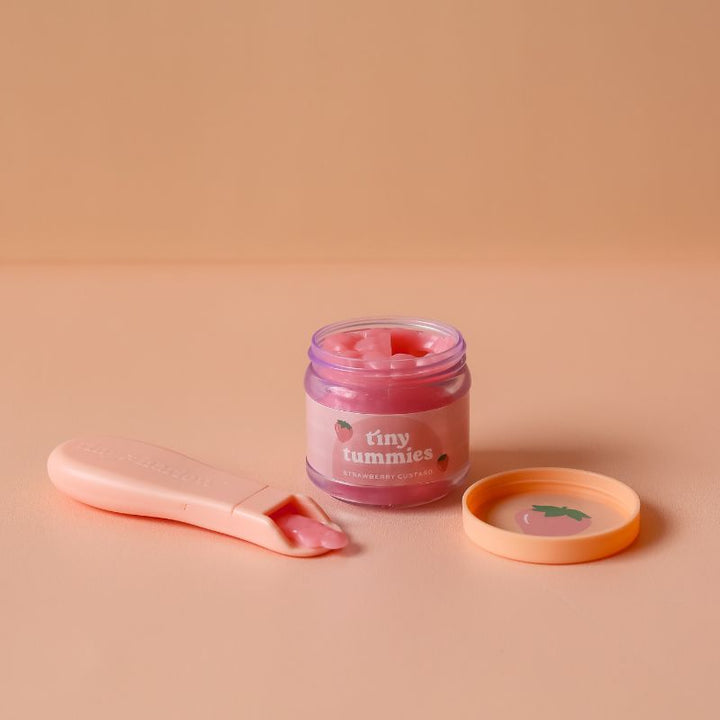 Tiny Harlow - Tiny Tummies - Jar & Spoon Set - Strawberry Custard