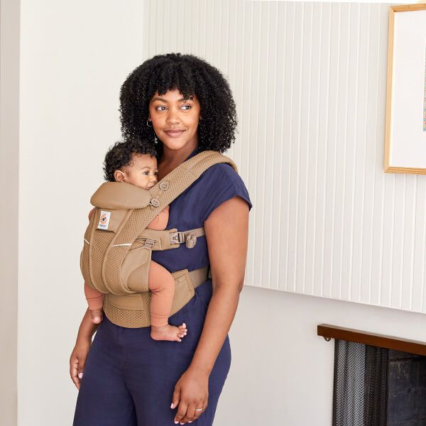 Ergo Baby - Omni Breeze Baby Carrier - Camel Brown