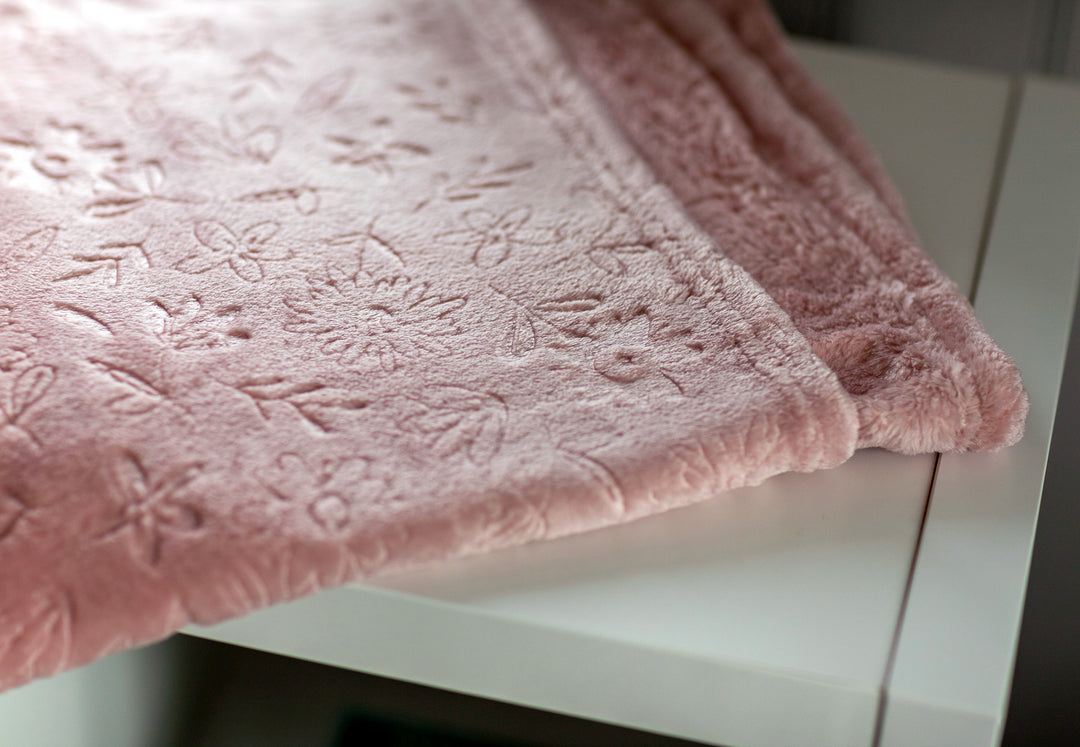 Mabel & Fox - Embossed Baby Blanket - Dusty Pink Flowers