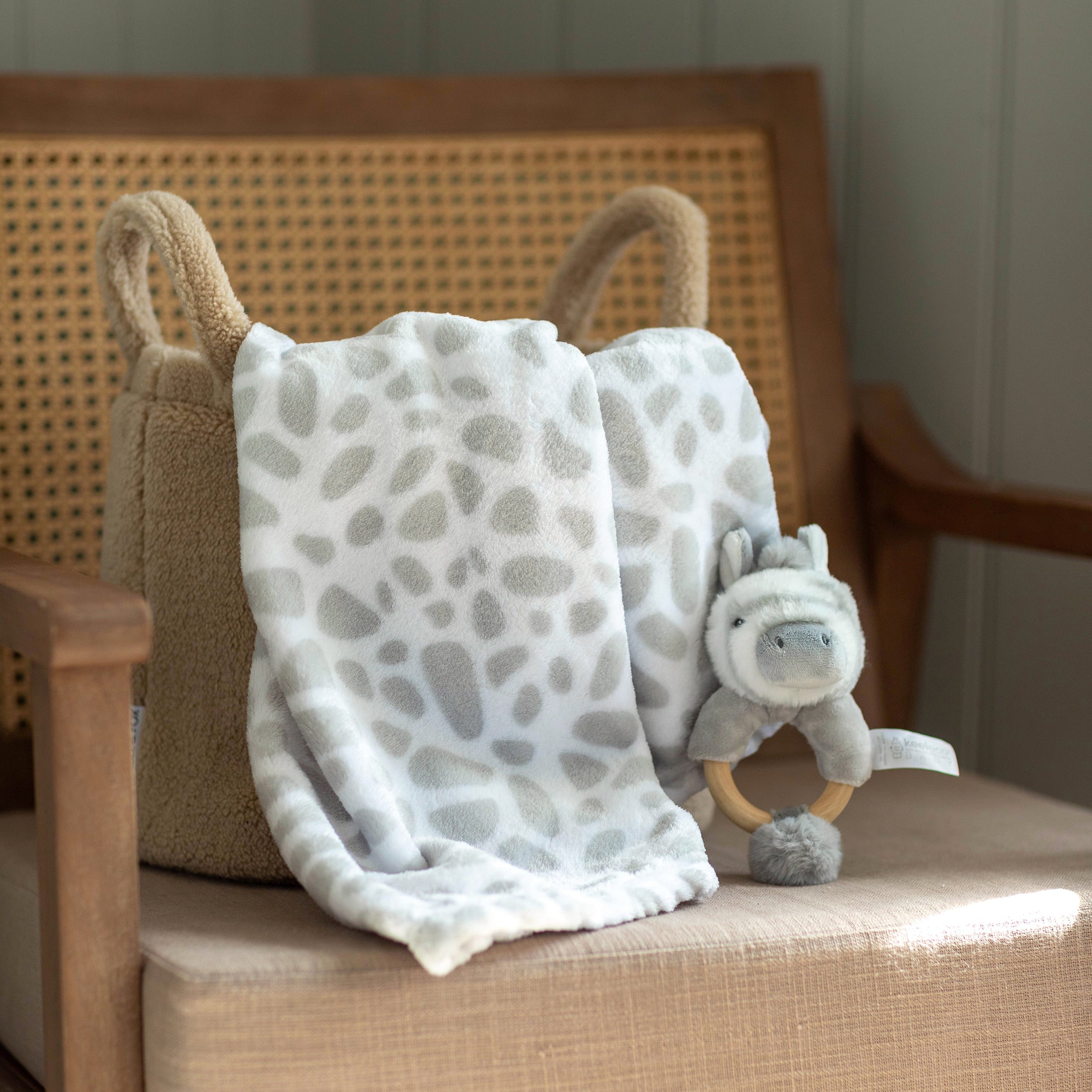 Plush Baby Blanket Giraffe Print Mabel Fox