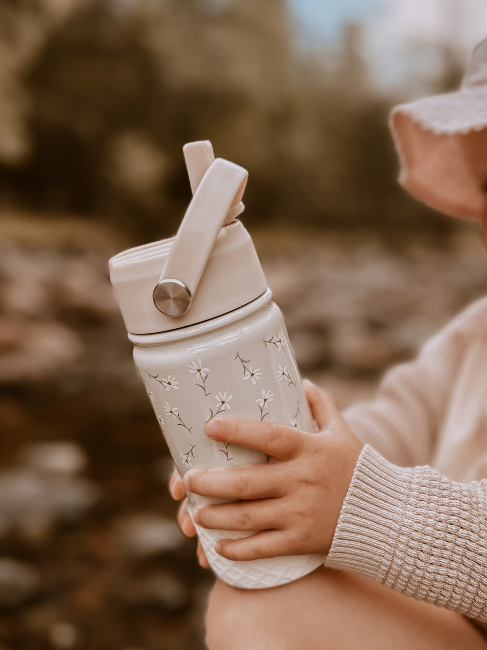 Mrs Ertha - Stainless Steel Water Bottle - Little Daisies - Mabel & Fox