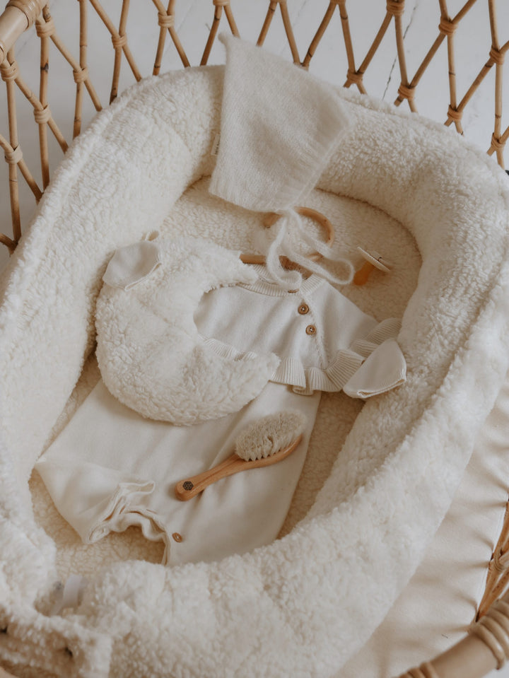 Babyly - Teddy Baby Nest With Bow - Cream - Mabel & Fox