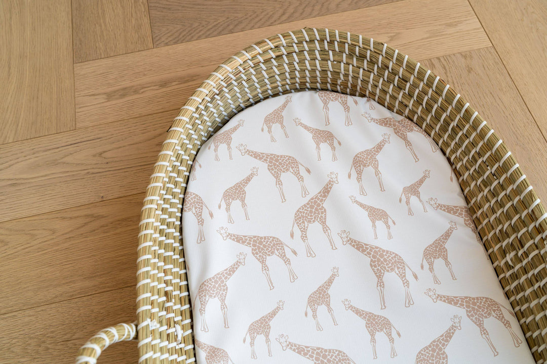 Mabel & Fox -  Basket Changing Mat - Beige Giraffe - Mabel & Fox