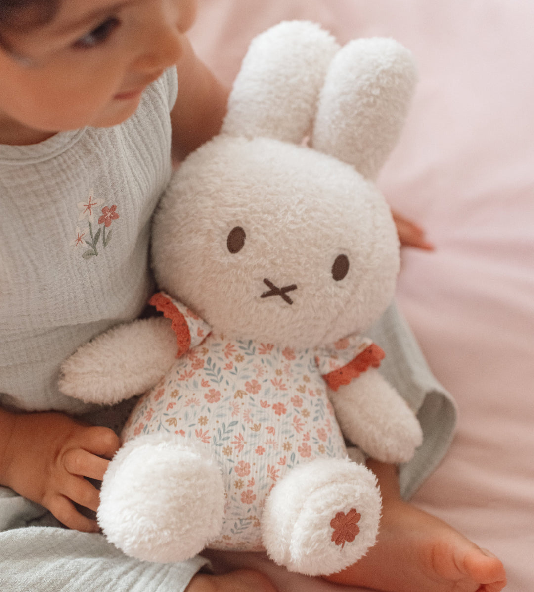 Little Dutch x Miffy - Cuddle Toy - Lucky Blossom 20cm - Mabel & Fox