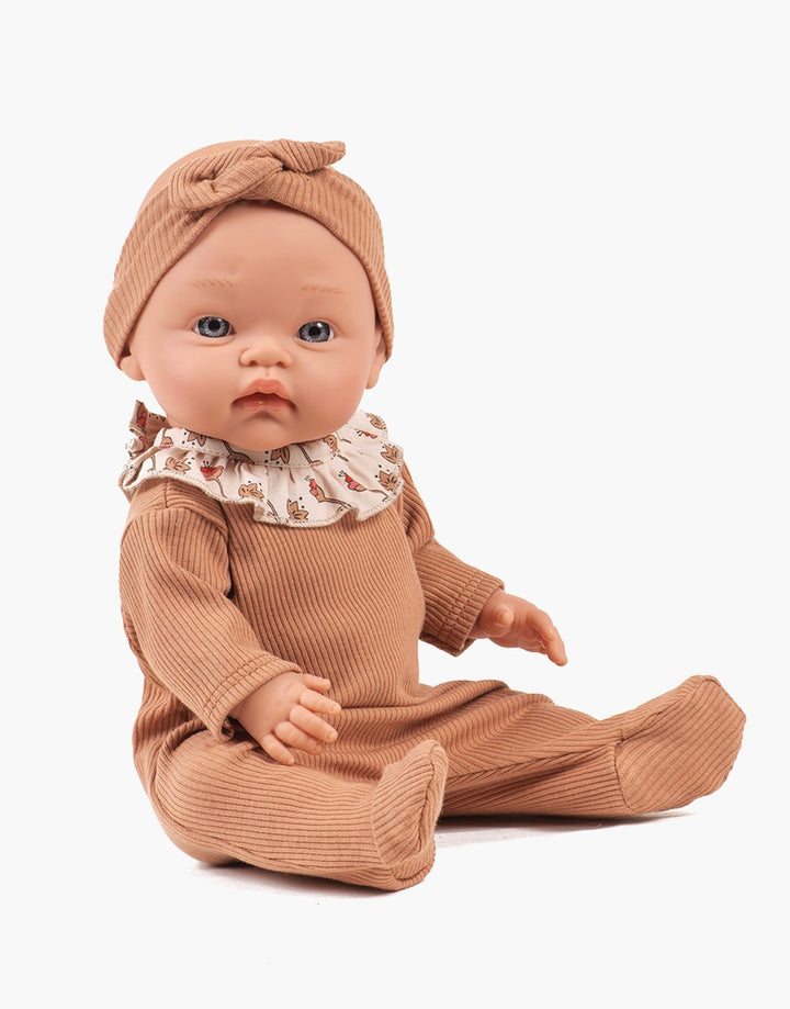 MiniKane - Doll - Iris In Her Brown Ribbed Knit Sleepsuit / Cotton Flowers With Headband