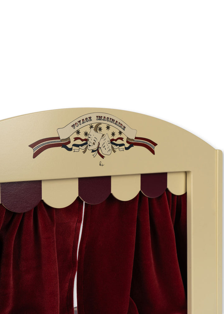 Konges Slojd - Wooden Puppet Theatre