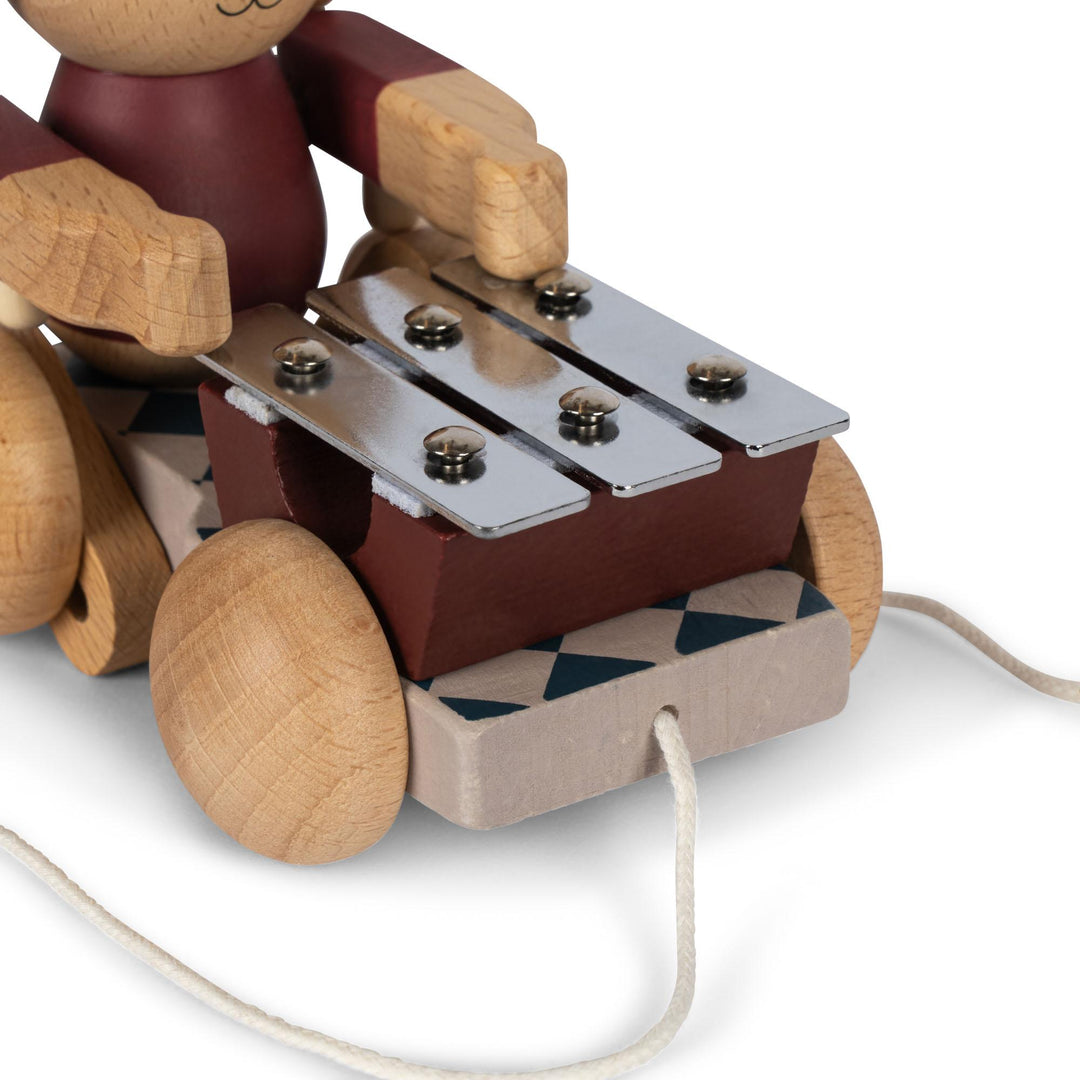 Konges Slojd - Wooden Pull Bunny Music